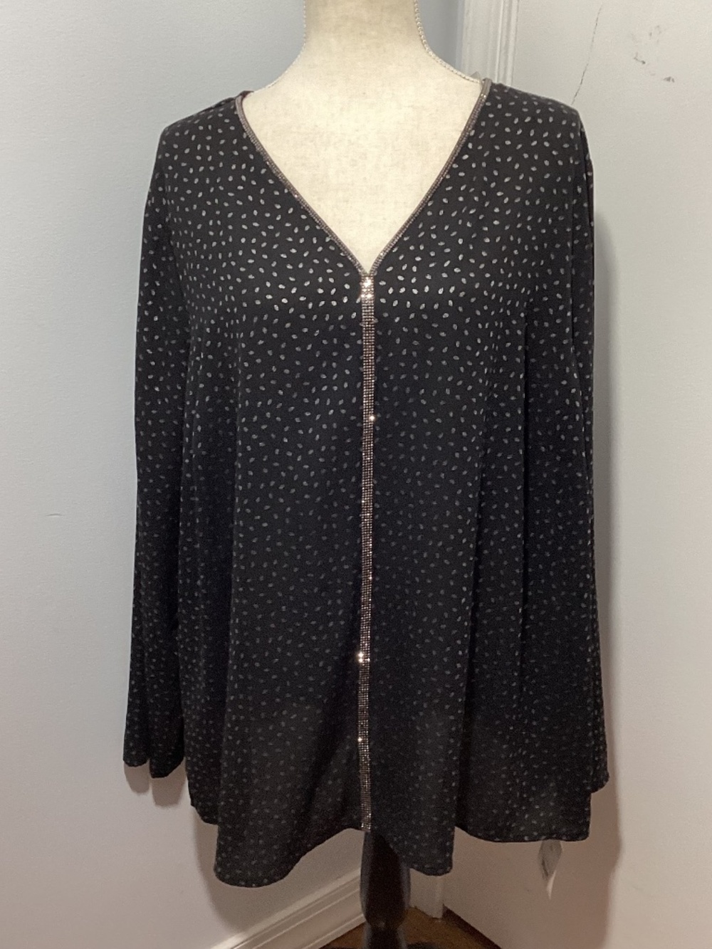 NWT LIZ CLAIBORNE 2X BLACK DOT CHIFFON BLOUSE BEADS SPECIAL EVENT